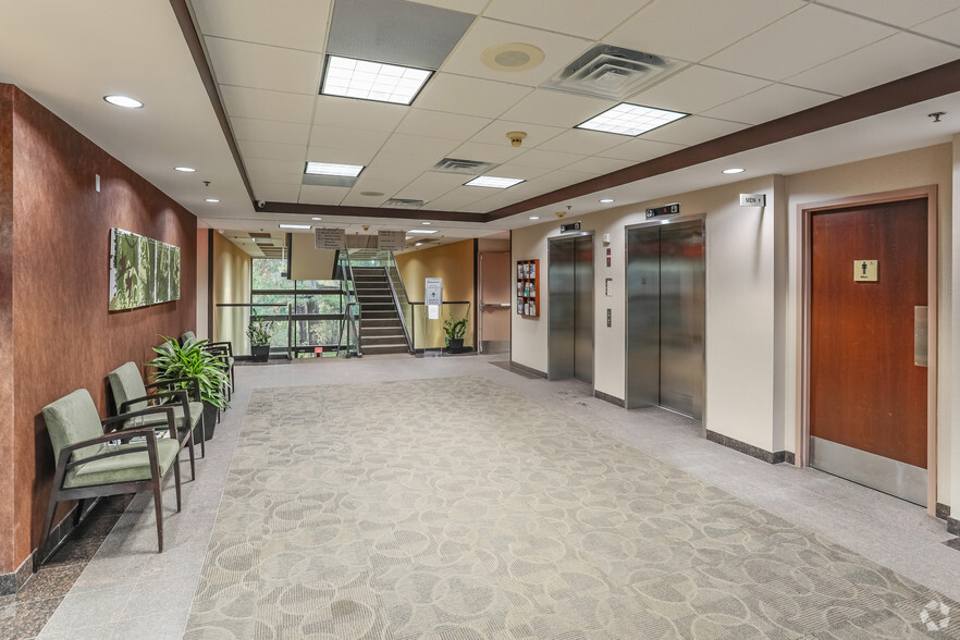 More Photos Of 6700 N Rochester Rd, Rochester Hills Medical For Lease