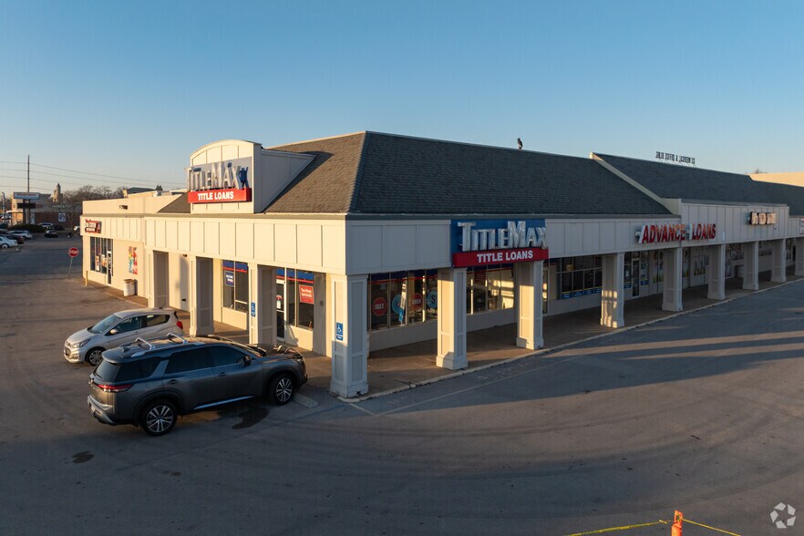 Primary Photo Of 1-175 N Oaks Plaza, Saint Louis General Retail For Sale