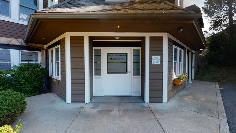 More Photos Of 100 E Seneca St, Manlius Office For Lease