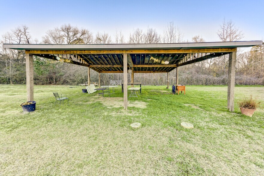 More Photos Of 13705 FM 2432 Rd, Willis Lodge Meeting Hall For Lease