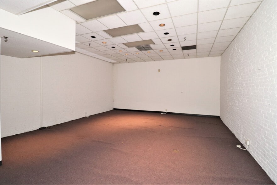 More Photos Of 4 W Fourth St, Cincinnati Office Residential For Sale