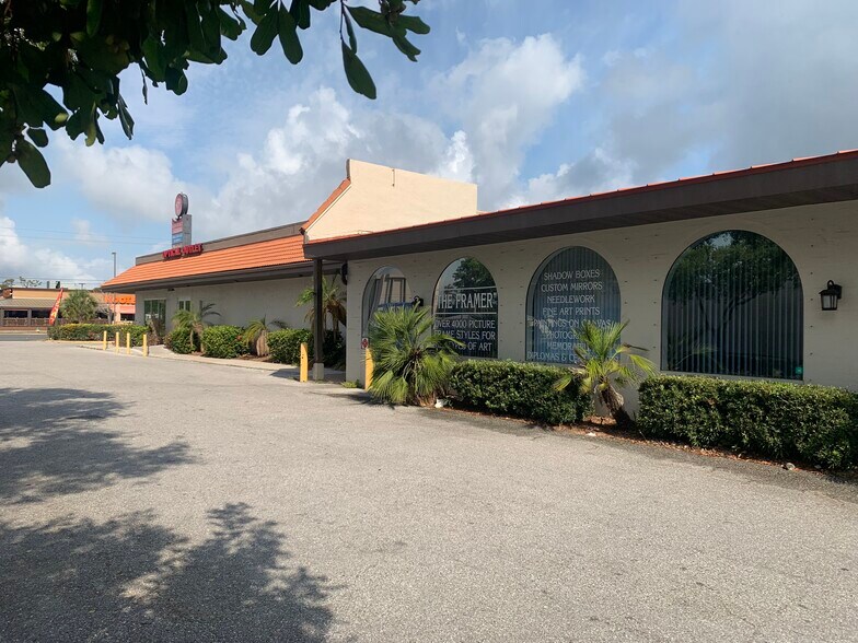 More Photos Of 4907 14th St W, Bradenton Storefront Retail Office For Lease
