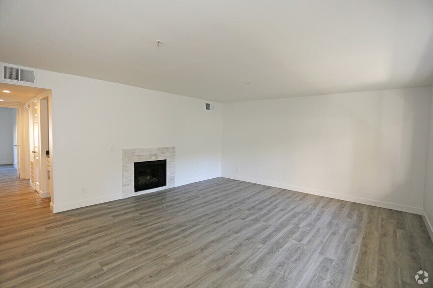 More Photos Of 8815 Cynthia St, West Hollywood Apartments For Sale