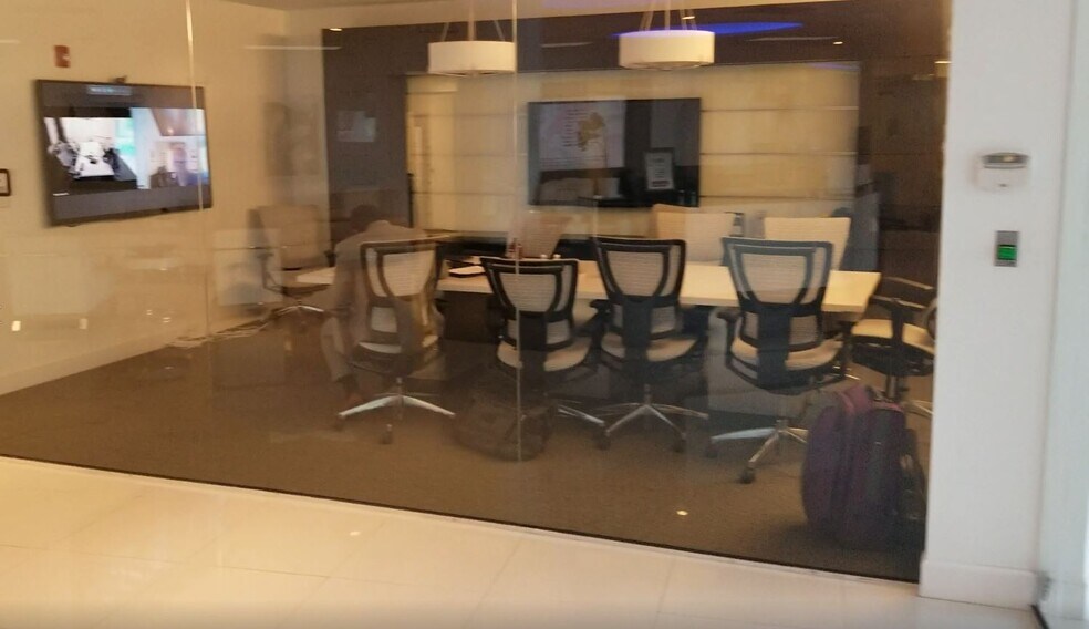 More Photos Of 1800 NW 69th Ave, Plantation Light Distribution For Lease