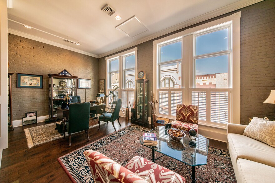 More Photos Of 212 Broadway St, Paducah Apartments For Sale