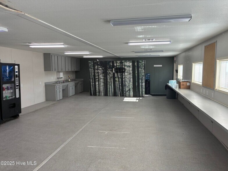 More Photos Of 141 Knobbs Creek Dr, Elizabeth City Industrial For Sale