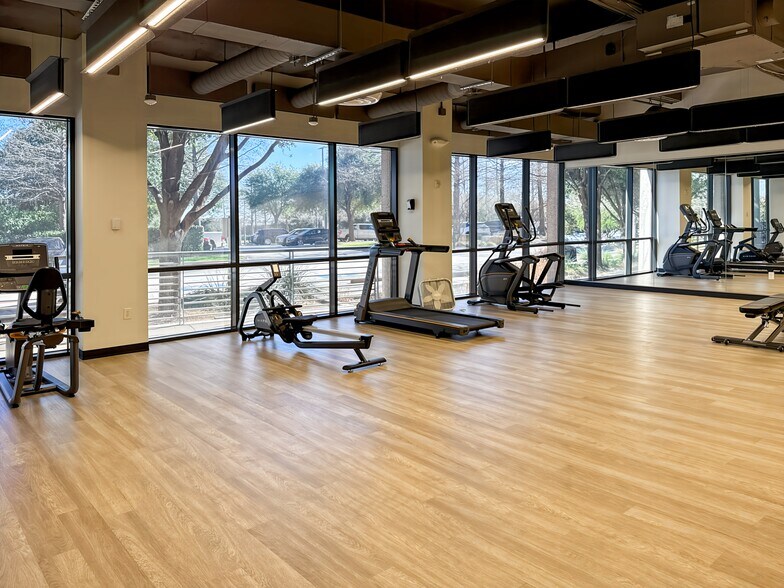 More Photos Of 1600 N Collins Blvd, Richardson Coworking Space