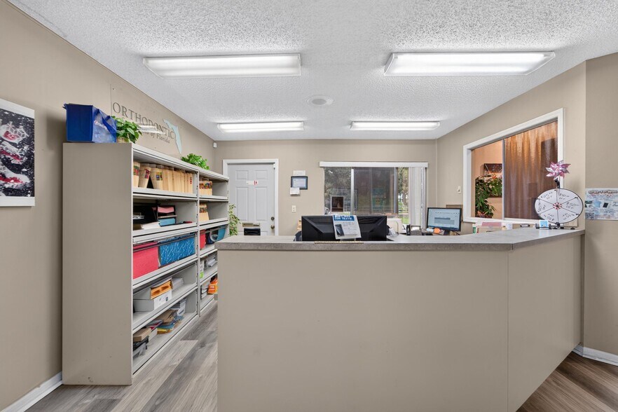 More Photos Of 1205 W Baker St, Plant City Medical For Sale