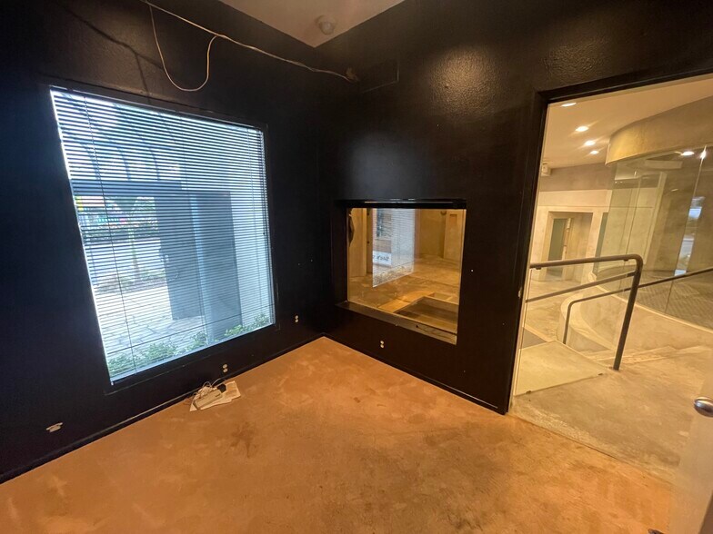 More Photos Of 3519 E Coast Hwy, Corona Del Mar Storefront For Lease