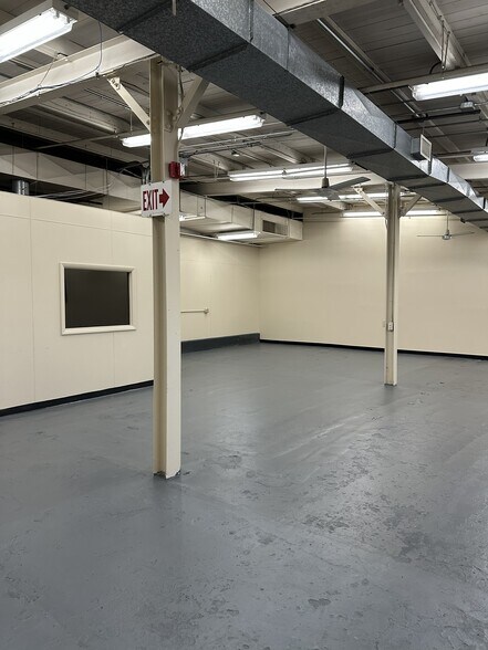 More Photos Of 655 Driving Park Ave, Rochester Warehouse For Lease