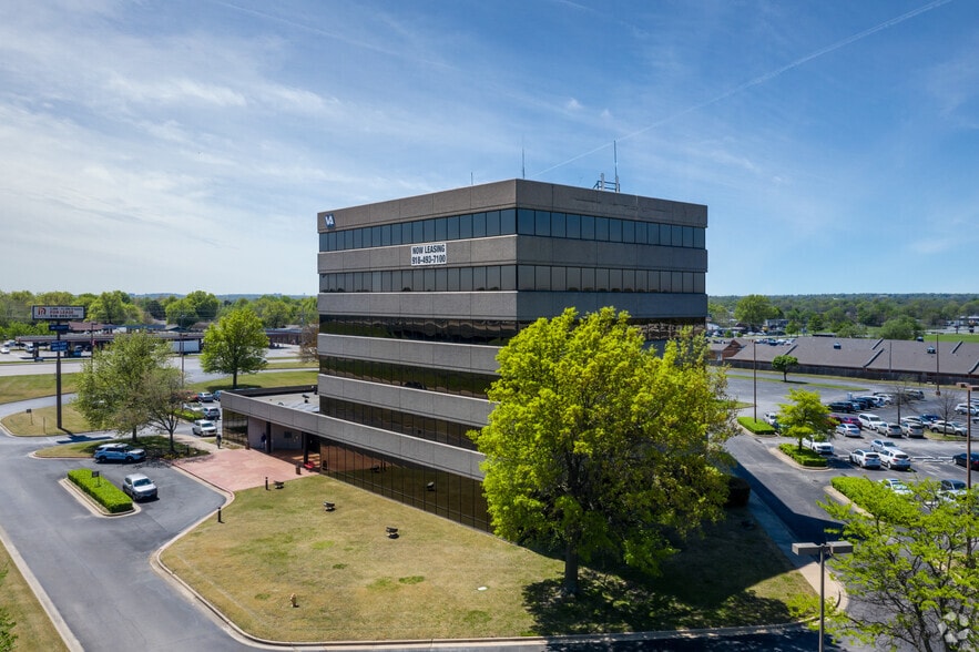 More Photos Of 10159 E 11th St, Tulsa Office For Lease