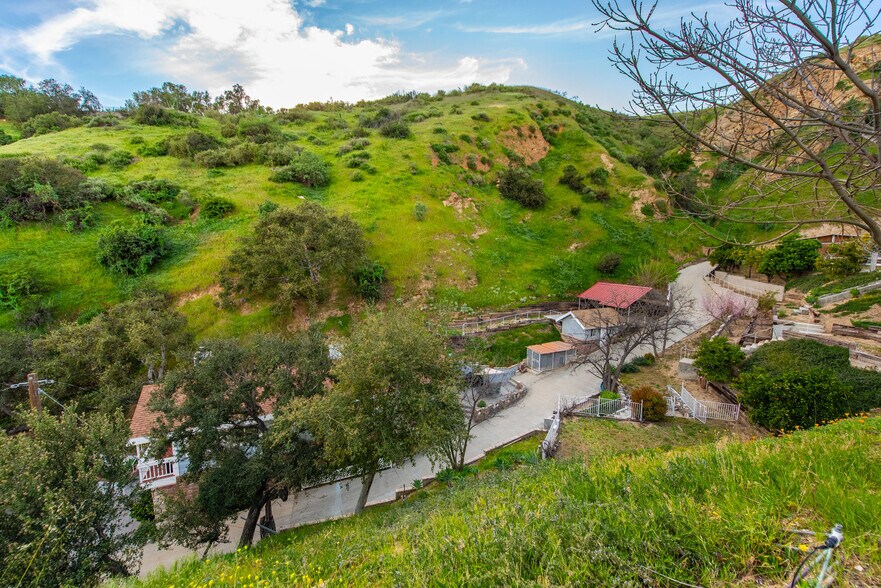 More Photos Of 12141 Wildwood Trl, Kagel Canyon Specialty For Sale