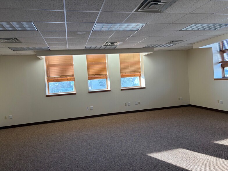 More Photos Of 313 W High St, Ebensburg Medical For Lease