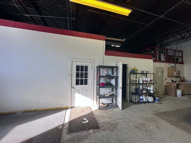 More Photos Of 3160 Continental Dr, Traverse City Warehouse For Sale