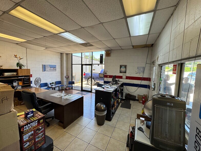 More Photos Of 4050 Lawrenceville Hwy NW, Lilburn Auto Repair For Sale
