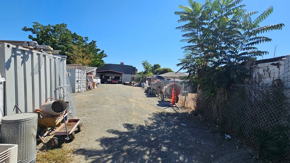 More Photos Of 532 Mckendrie St, San Jose Service For Sale