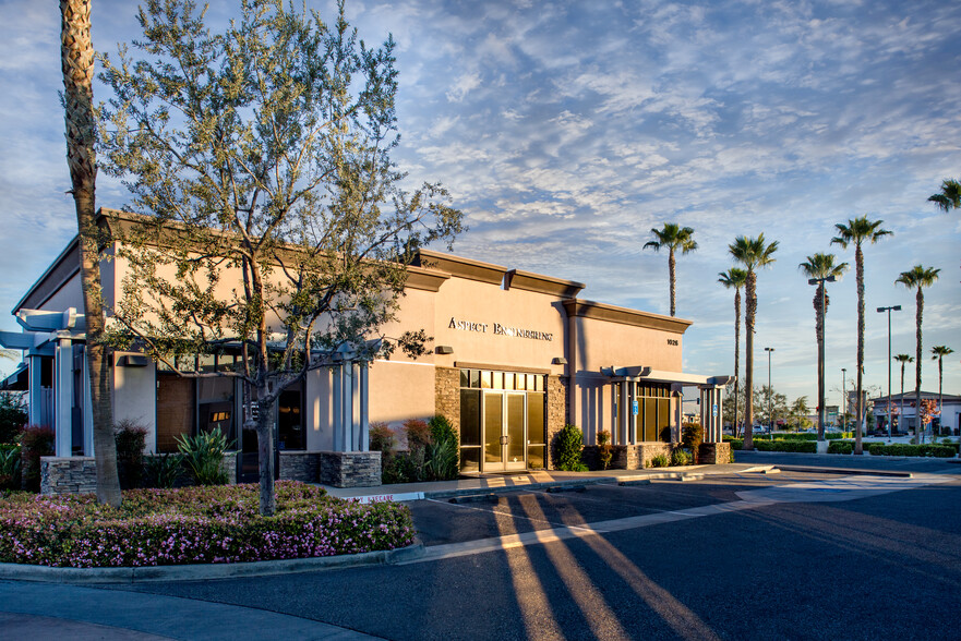 Primary Photo Of 1026 Calloway Dr, Bakersfield Office For Lease