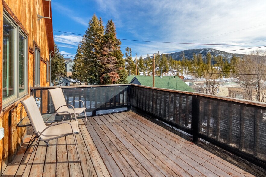 More Photos Of 416 Grand Ave, Grand Lake Hotel For Sale