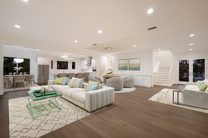 More Photos Of 1718 Bay St, Sarasota Specialty For Sale