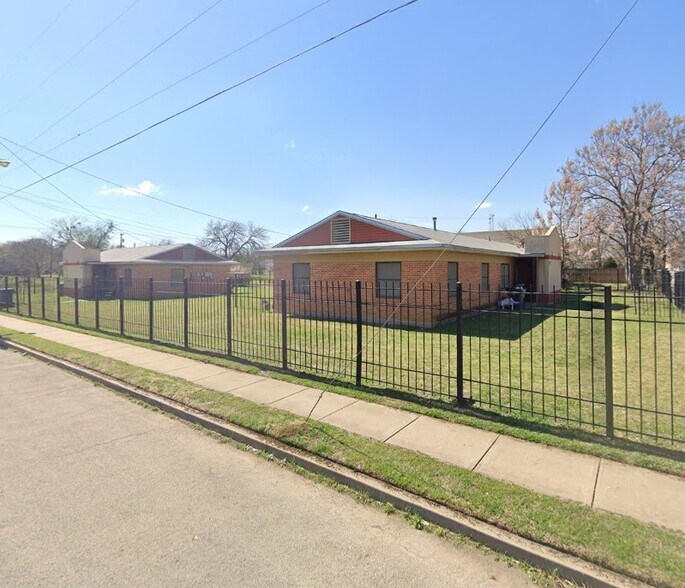 More Photos Of 713 S 10th St, Waco Apartments For Sale