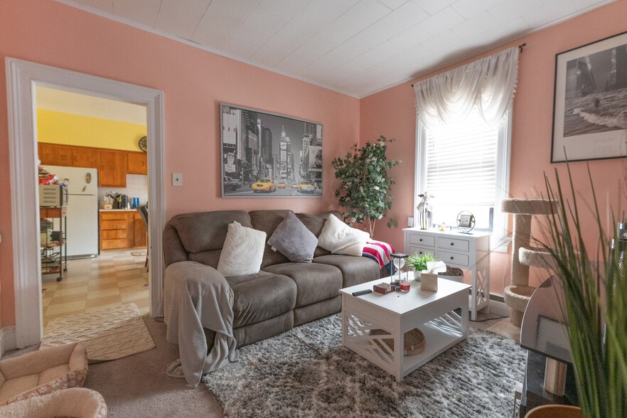 More Photos Of 614-616 Broadway, Bayonne Restaurant For Sale