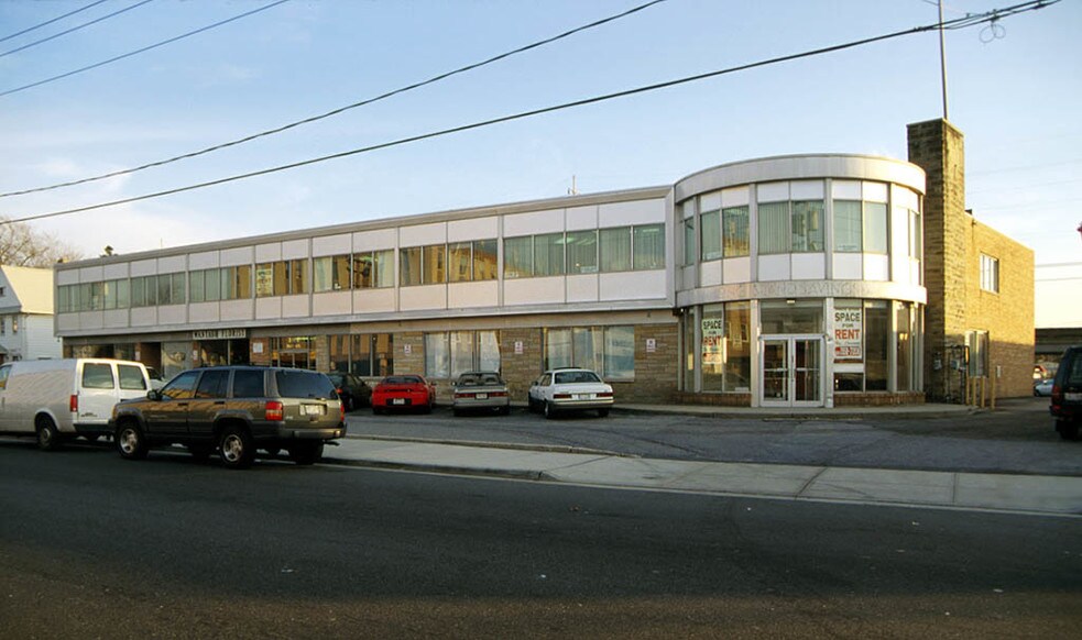 More Photos Of 3366 Park Ave, Wantagh Office For Lease