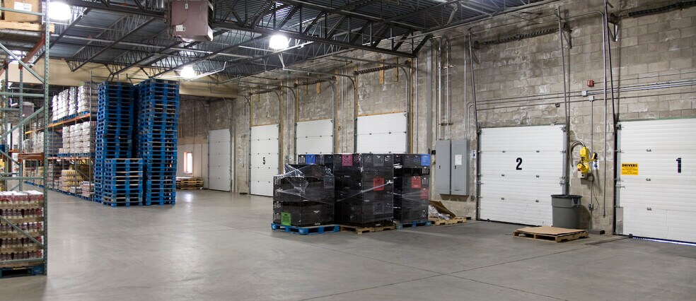 More Photos Of 10 Jewel Dr, Wilmington Warehouse For Lease