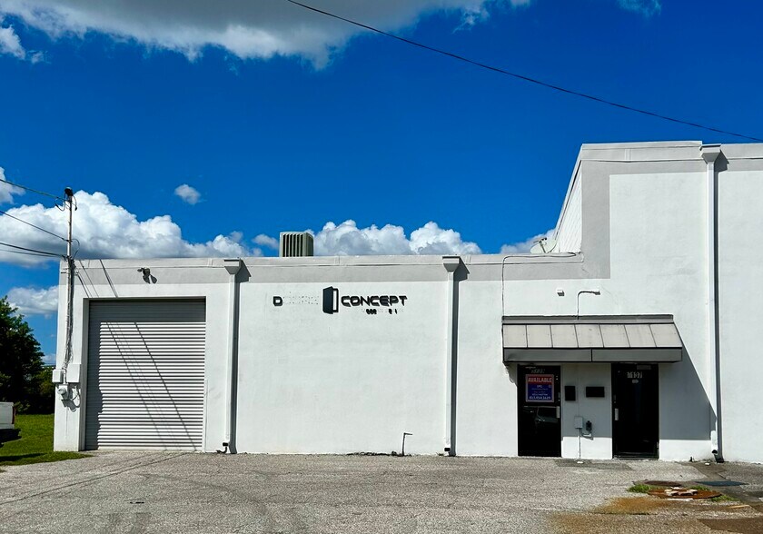 Primary Photo Of 5133-5139 W Clifton St, Tampa Manufacturing For Lease