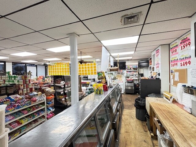 More Photos Of 900 Great Neck Rd, Copiague Supermarket For Sale