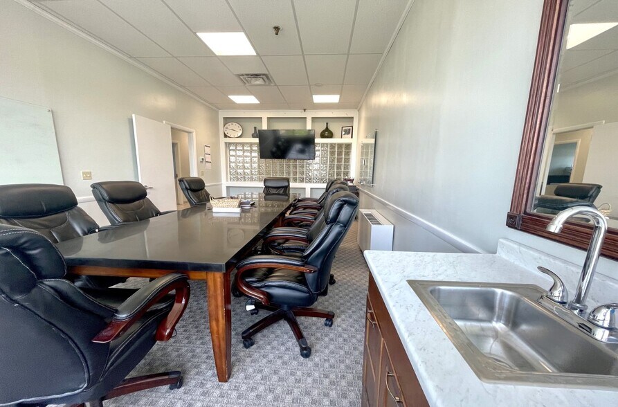 More Photos Of 251 US Route 1, Falmouth Unknown For Lease