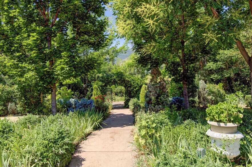 More Photos Of , Colorado Springs Unknown For Sale