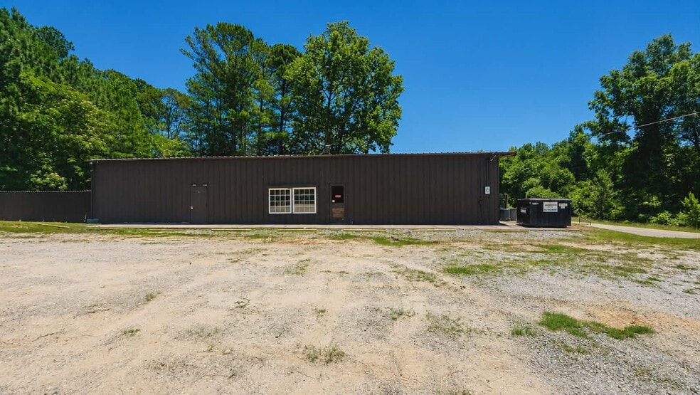 More Photos Of 4064 County Road 237, Roanoke Sports And Entertainment For Sale