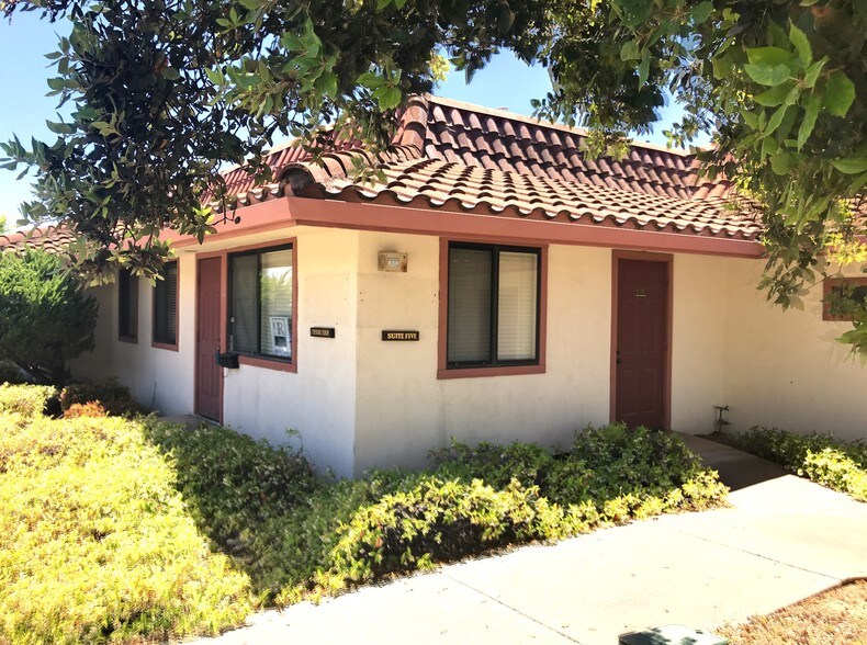 More Photos Of 901 Sunset Dr, Hollister Medical For Lease