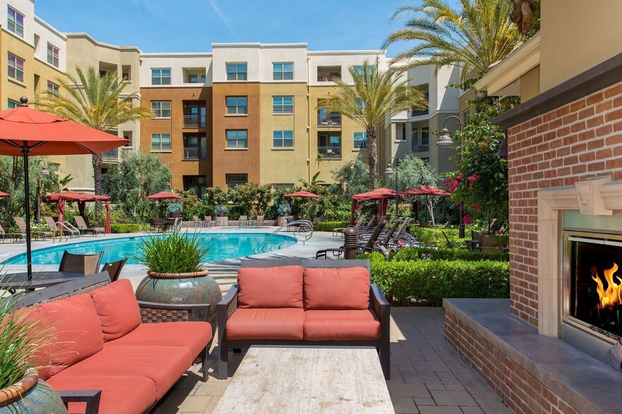 More Photos Of 700 S Myrtle Ave, Monrovia Apartments For Lease