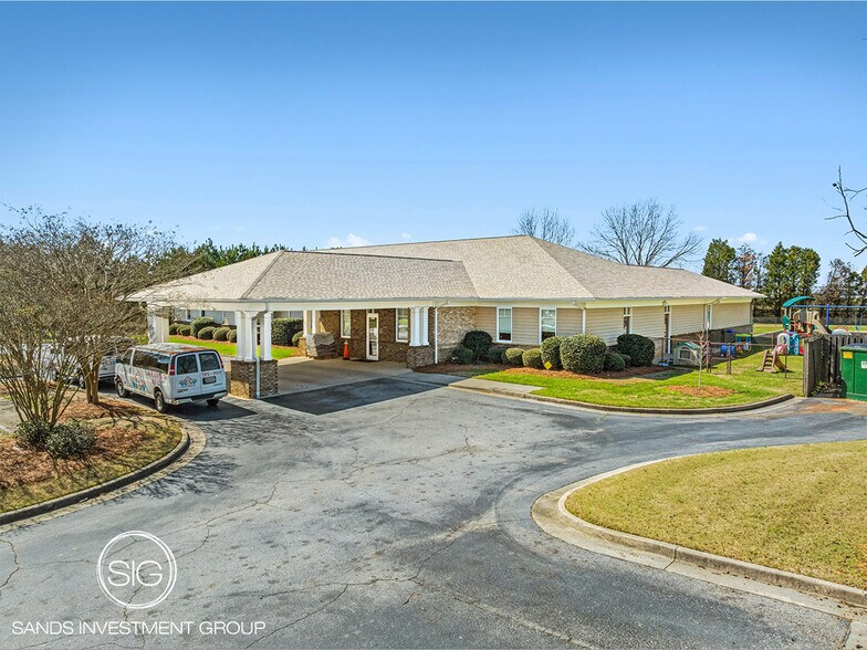 Primary Photo Of 6625 Skipper Rd, Macon-Bibb Daycare Center For Sale