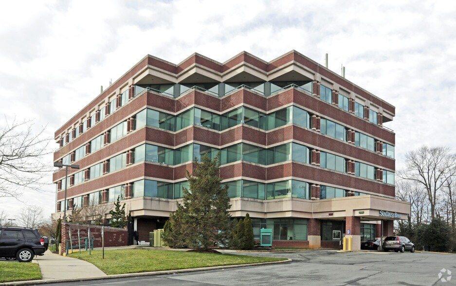 More Photos Of 7701 Greenbelt Rd, Greenbelt Office For Sale