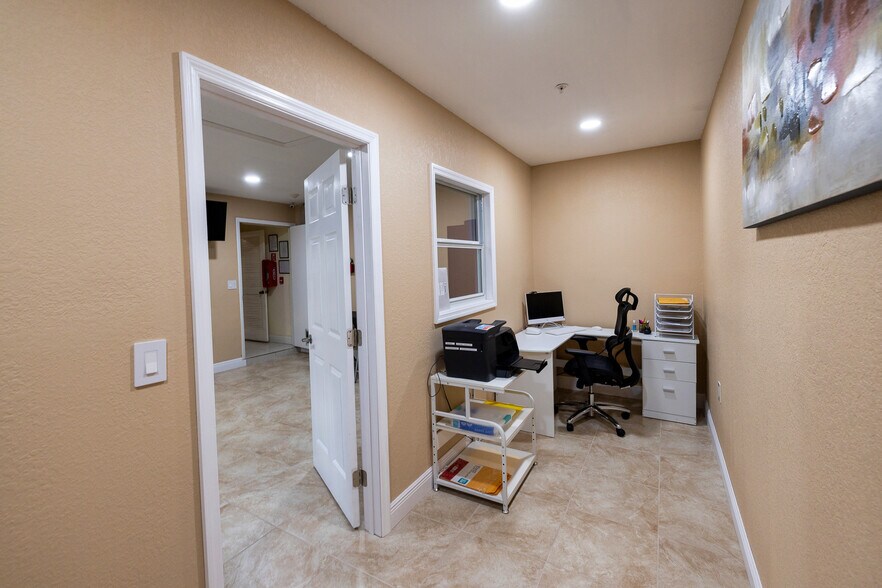 More Photos Of 7128 Wrenwood Cir, Tampa Rehabilitation Center For Sale