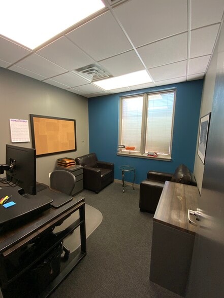 More Photos Of 3436-3500 Granite Cir, Toledo Medical For Lease