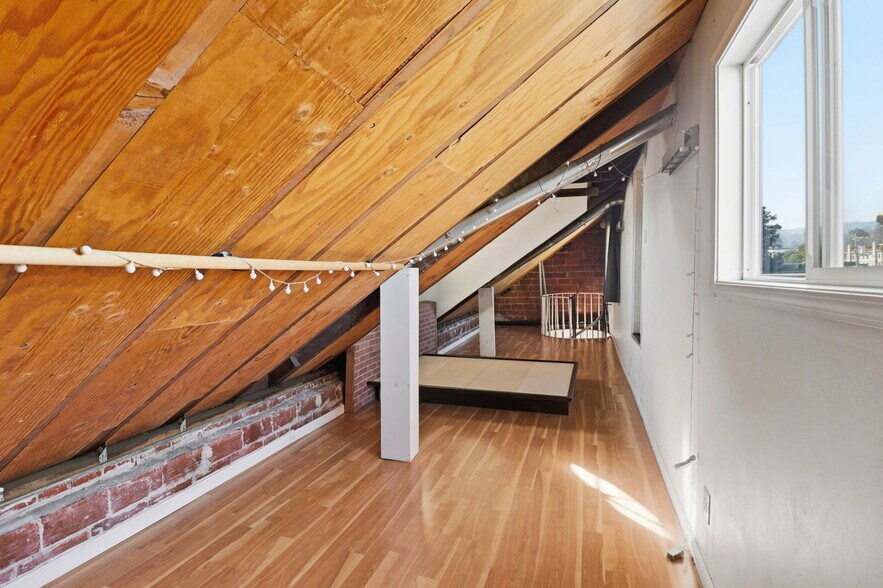 More Photos Of 1222 Broadway, Burlingame Storefront Retail Residential For Sale