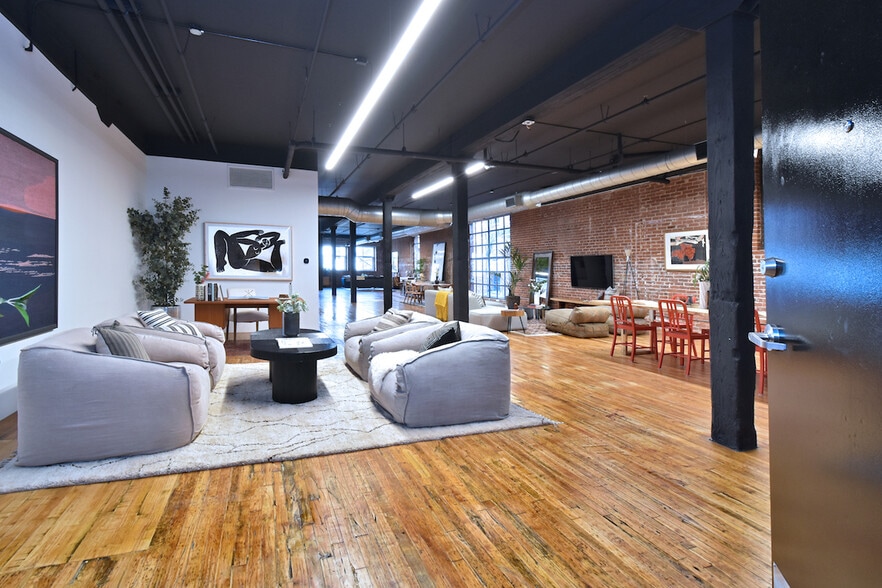 More Photos Of 500-530 Molino St, Los Angeles Office For Sale