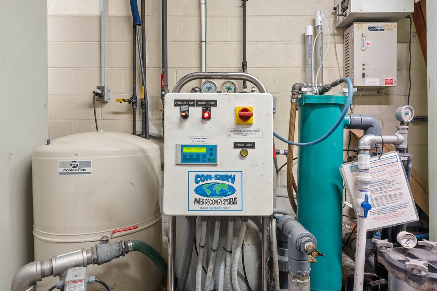 More Photos Of 81 Route 31 N, Pennington Freestanding For Sale