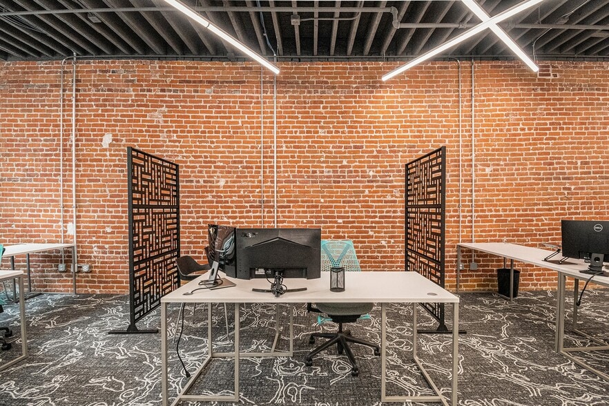 More Photos Of 1209 Harney St, Omaha Office Residential For Sale