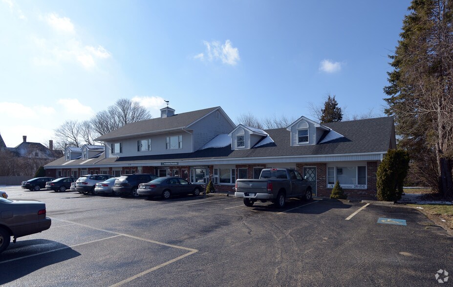 More Photos Of 750 Boston Neck Rd, Narragansett Medical For Lease