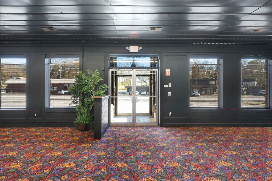 More Photos Of 3900 Ringgold Rd, Chattanooga Freestanding For Sale