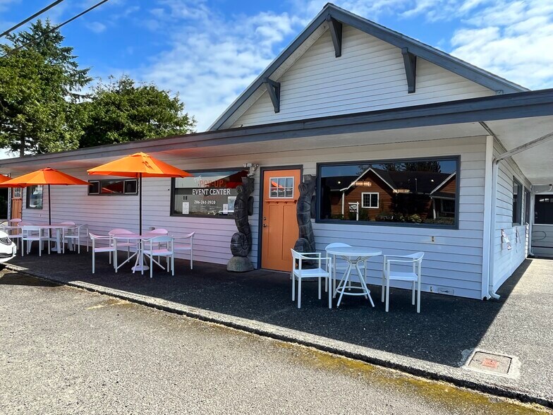 More Photos Of 402 Montesano St, Westport Flex For Sale