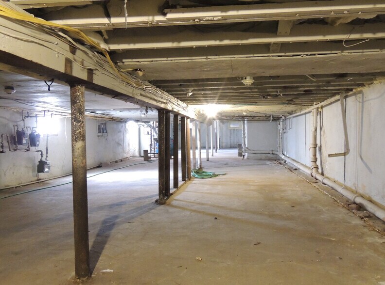 More Photos Of 106 Lodi St, Hackensack Storefront Retail Residential For Lease