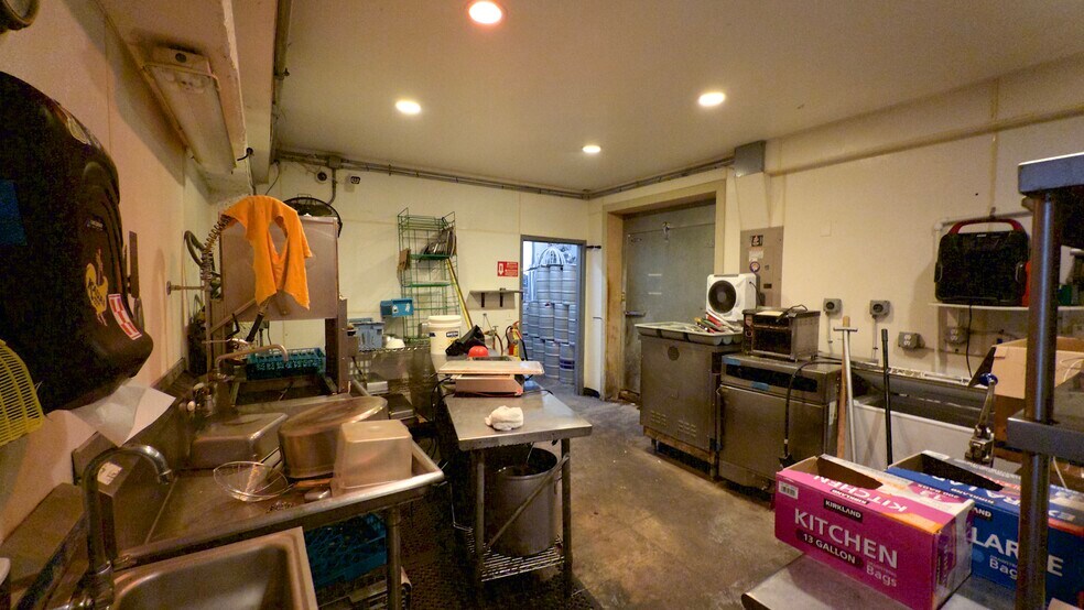 More Photos Of 4265 Rice St, Lihue Storefront For Lease