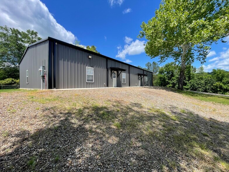More Photos Of 55 Linker Mountain Rd, Dover Light Manufacturing For Sale