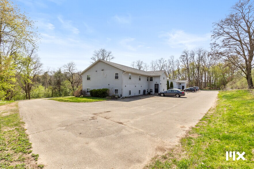 More Photos Of 2535 7th St, Shelbyville Apartments For Sale