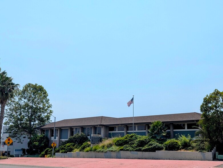 More Photos Of 2119-2123 El Camino Real, Oceanside Medical For Lease